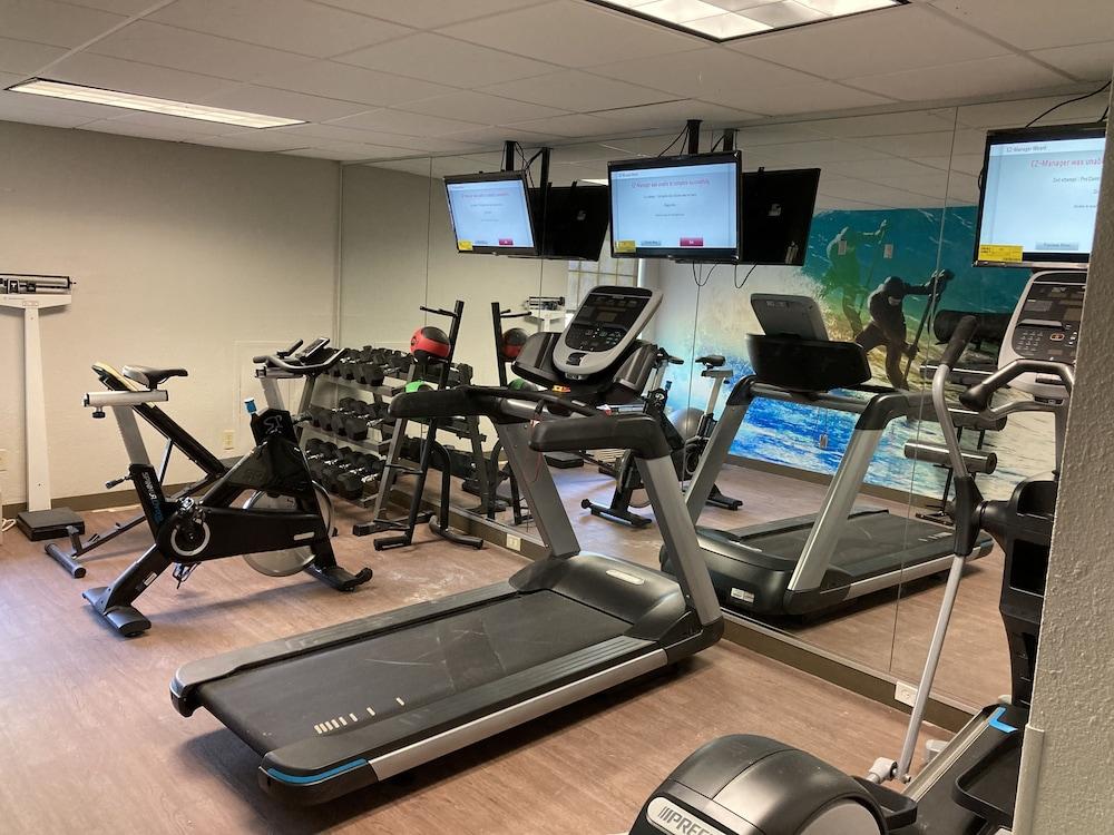 Clarion Pointe South Boston - Danville East מראה חיצוני תמונה