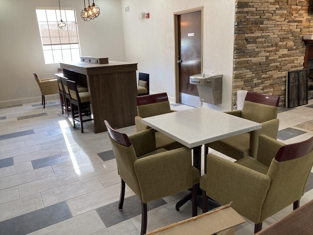 Clarion Pointe South Boston - Danville East מראה חיצוני תמונה