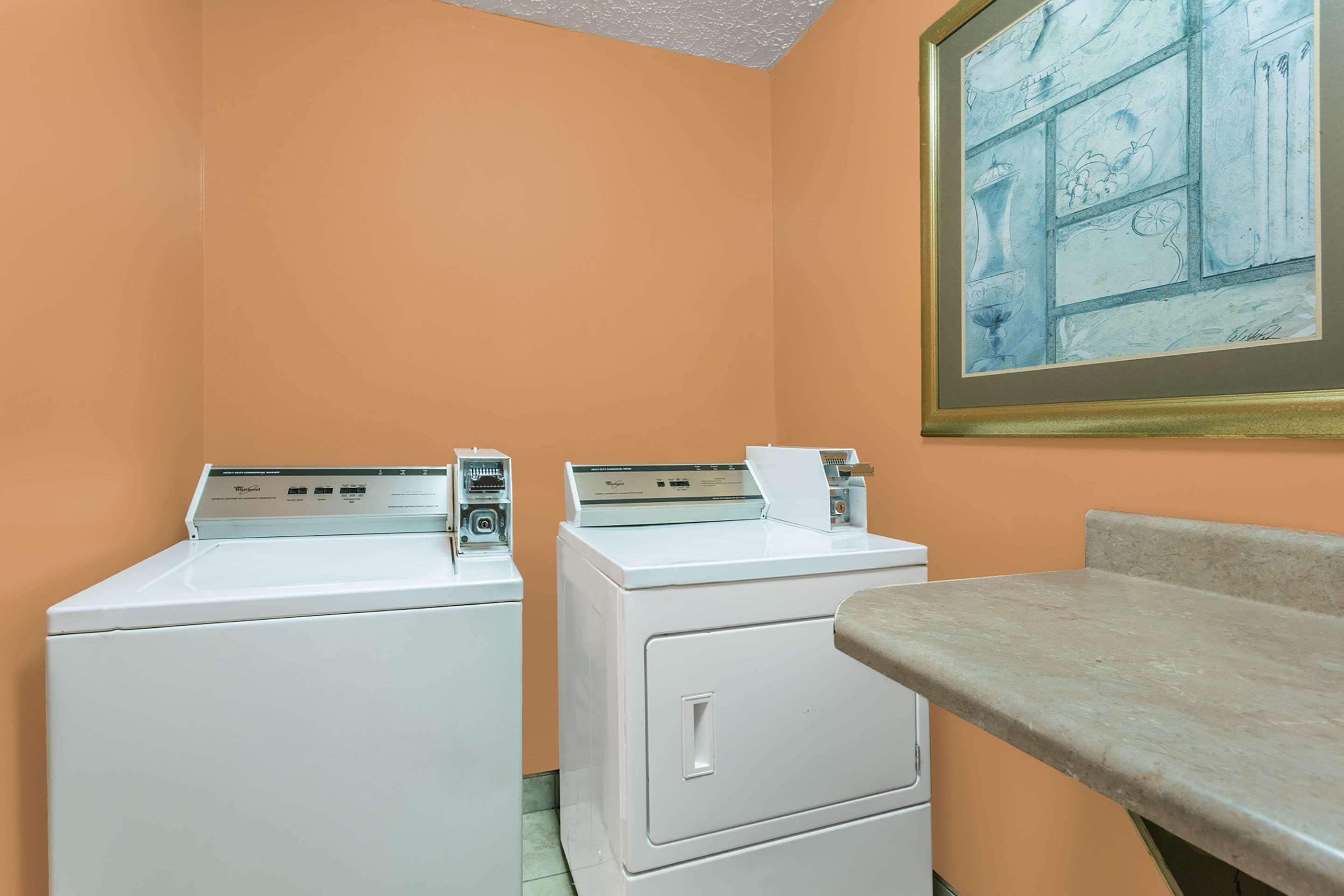 Clarion Pointe South Boston - Danville East מראה חיצוני תמונה